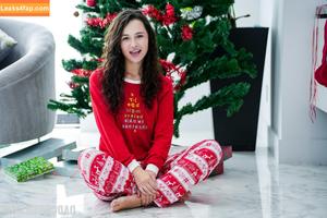 Liz Jordan photo #0275