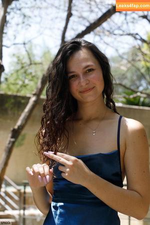 Liz Jordan photo #0607