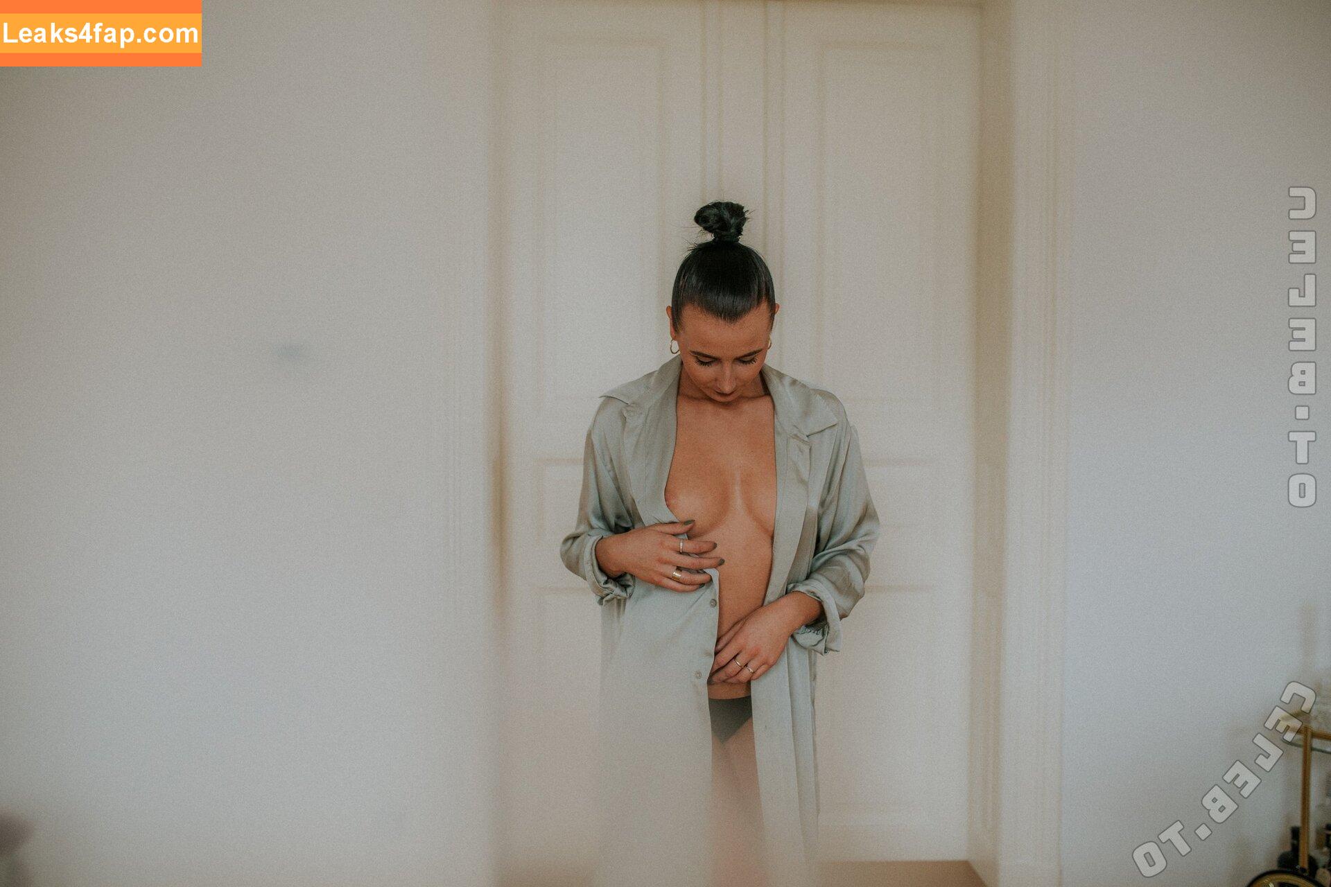 Liz Snowfoot / liz_snowfoot leaked photo photo #0172