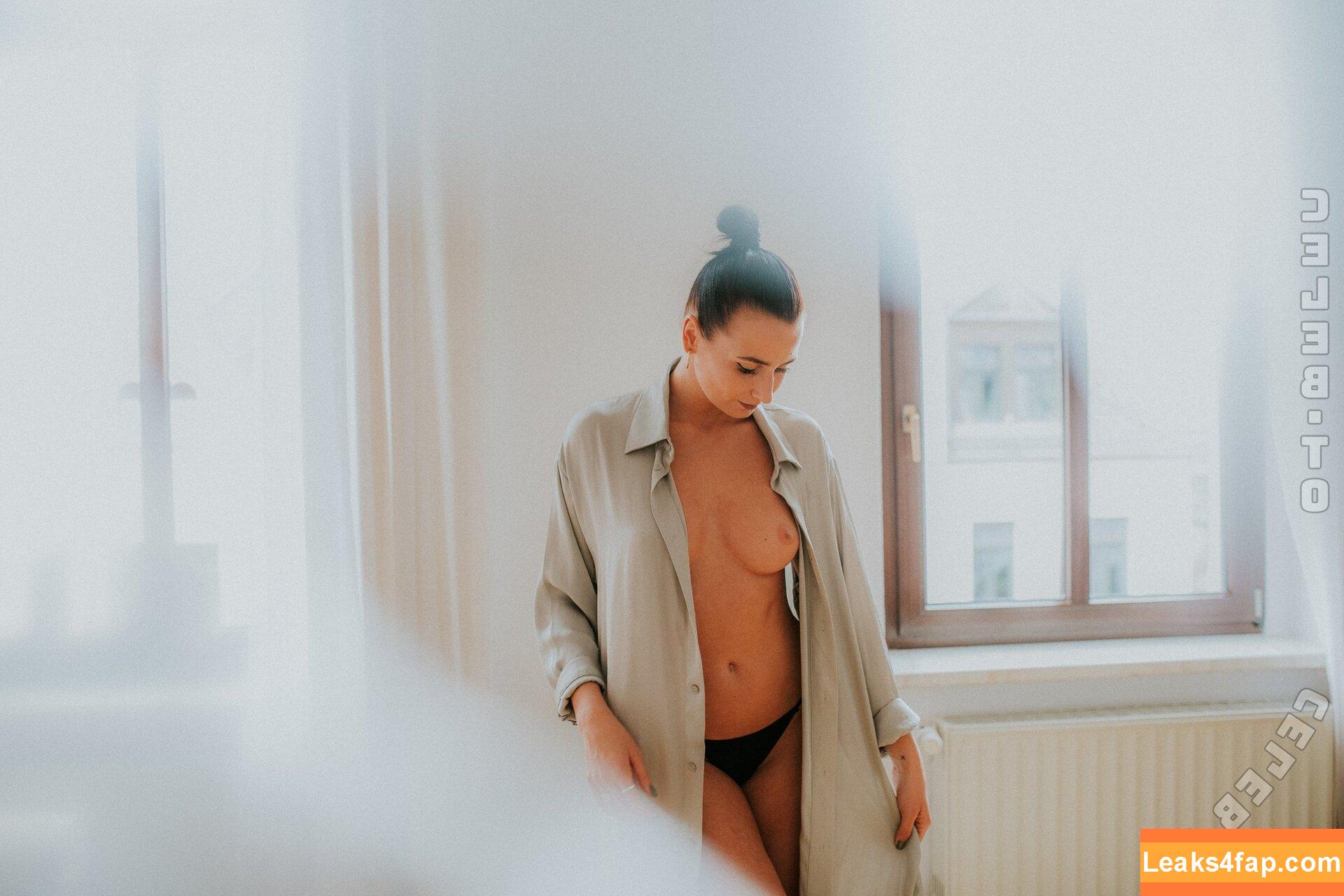 Liz Snowfoot / liz_snowfoot leaked photo photo #0173