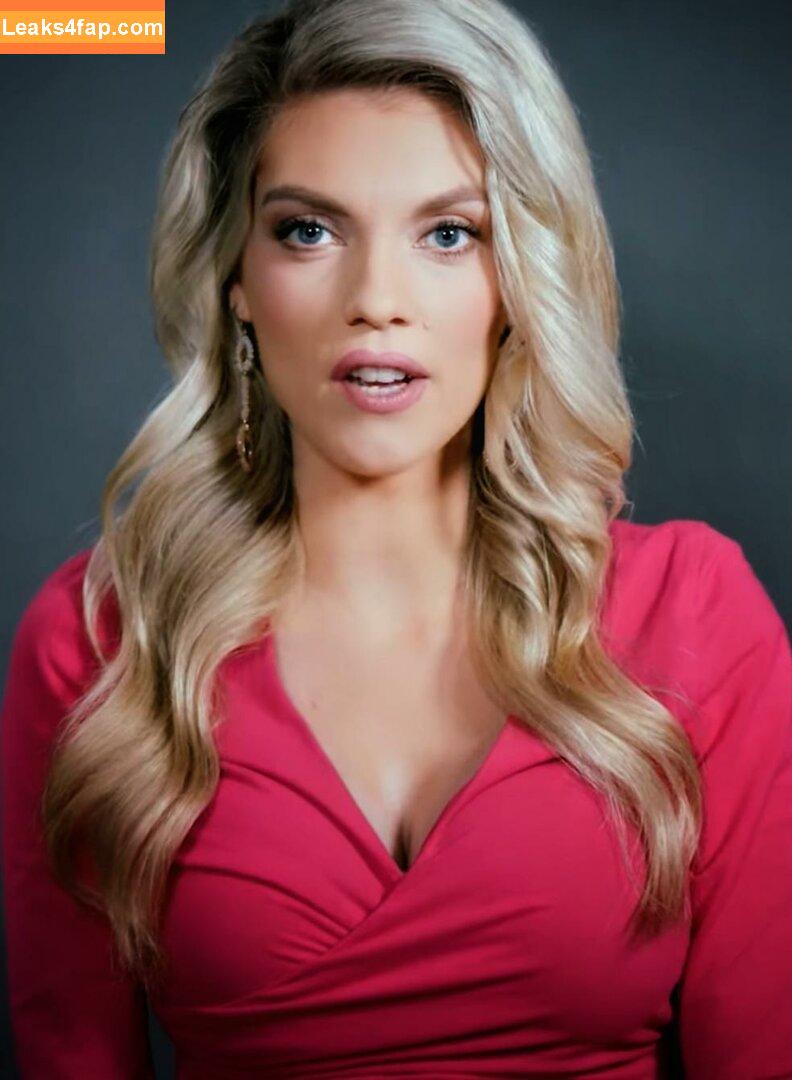 Liz Wheeler / officiallizwheeler leaked photo photo #0006