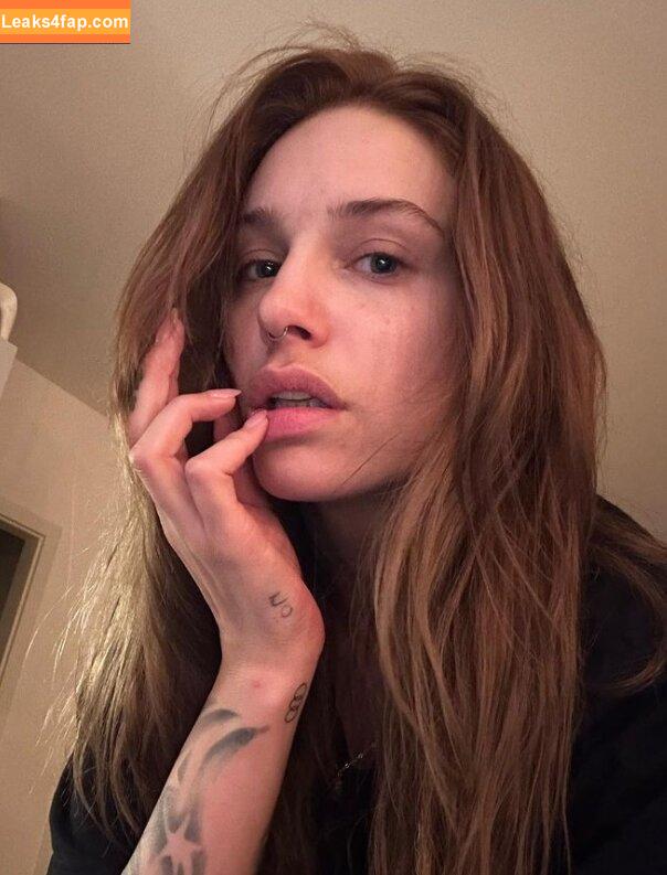 Liza Waschke /  leaked photo photo #0041