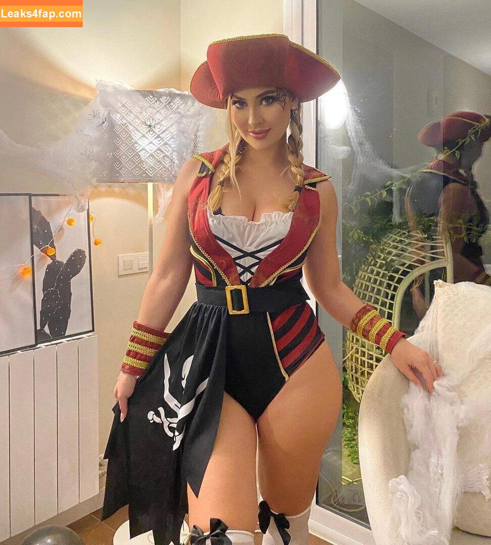 Lizy P / LizyP / lizy_p_makeup / nsfwlizzy слитое фото фото #0050