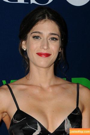 Lizzy Caplan photo #0065