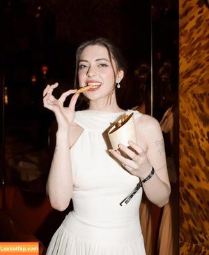 Lizzy McAlpine photo #0087