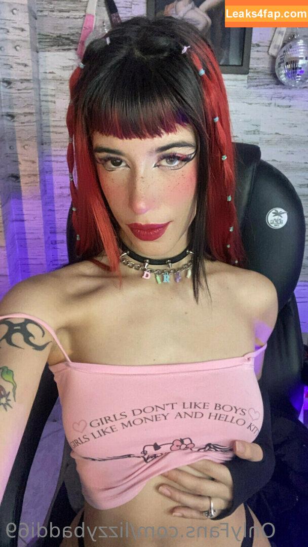 lizzybaddi69 /  leaked photo photo #0009