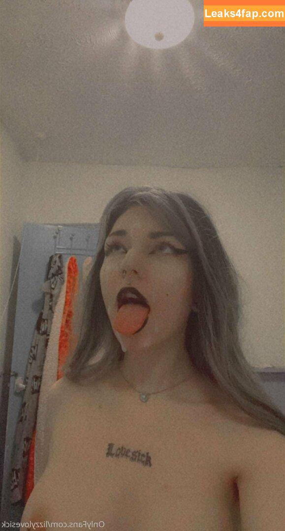 lizzylovesick /  leaked photo photo #0016