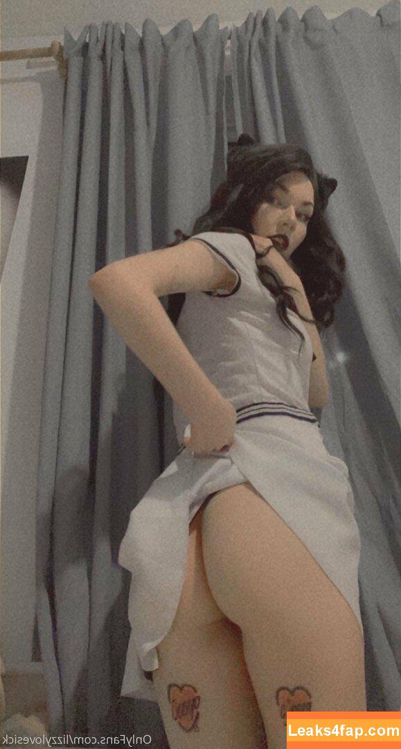 lizzylovesick /  leaked photo photo #0050