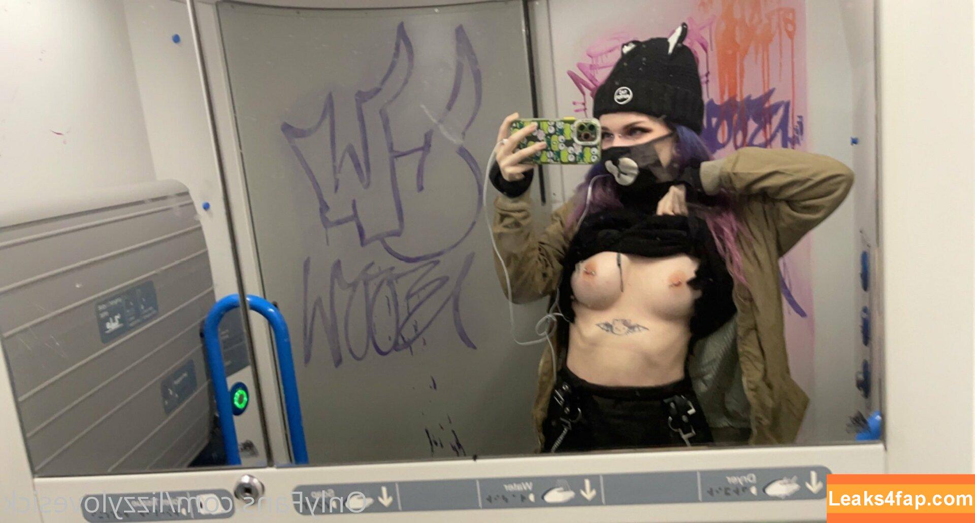 lizzylovesick /  leaked photo photo #0100