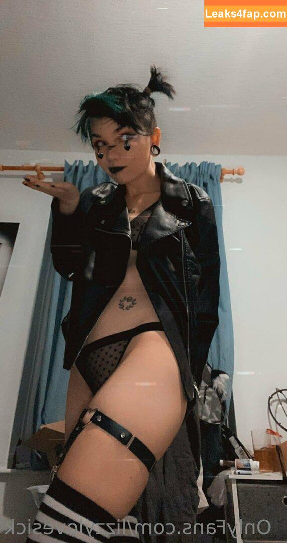 lizzylovesick /  leaked photo photo #0158