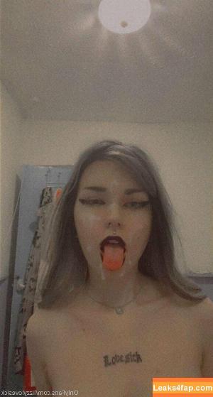 lizzylovesick photo #0015