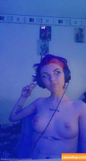 lizzylovesick photo #0046