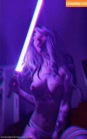 lizzylovesick photo #0066