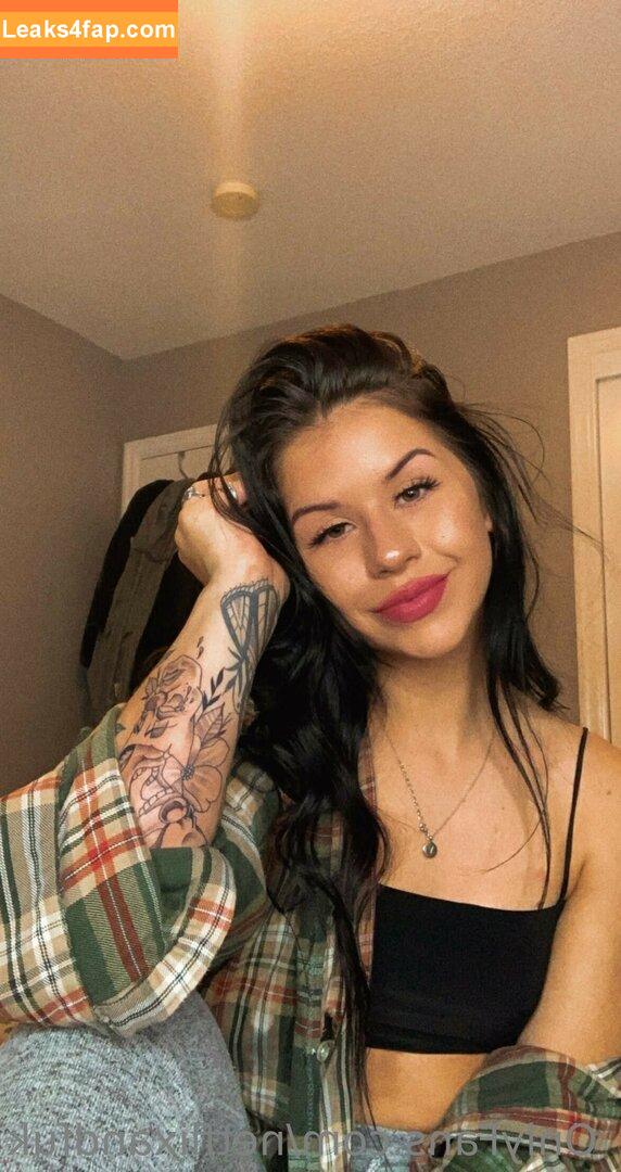 lizzysnyder18 / elizabethsnyder leaked photo photo #0016