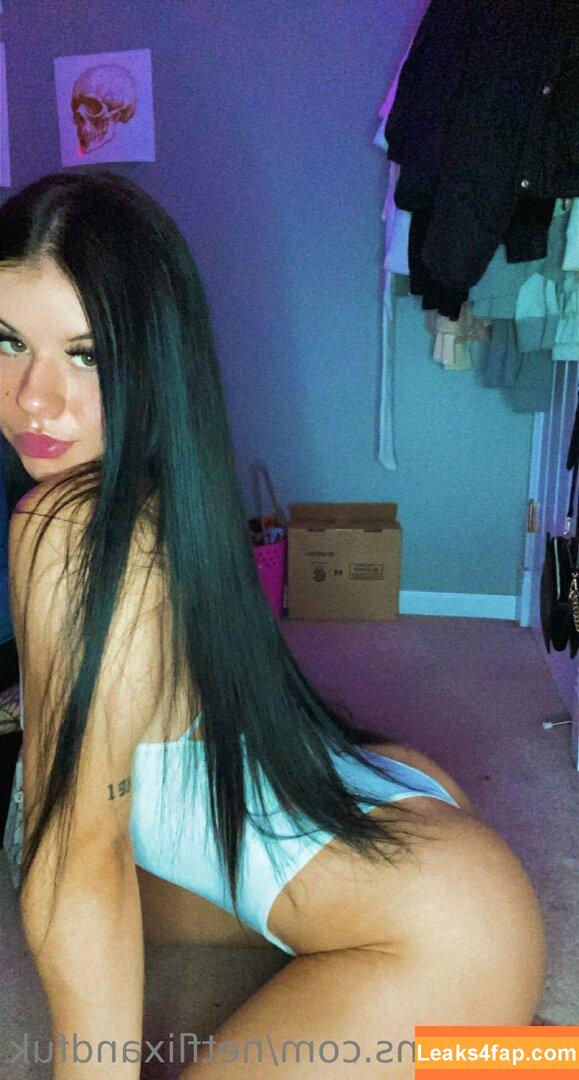 lizzysnyder18 / elizabethsnyder leaked photo photo #0104