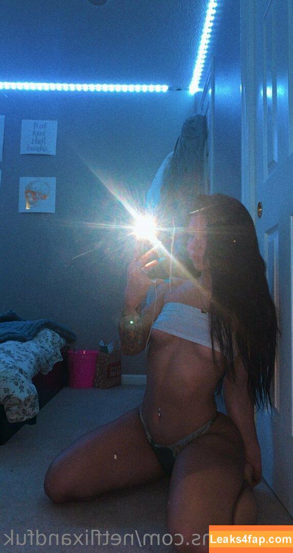 lizzysnyder18 / elizabethsnyder leaked photo photo #0139