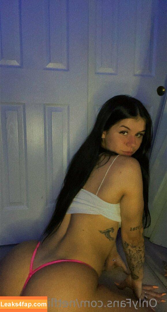 lizzysnyder18 / elizabethsnyder leaked photo photo #0149