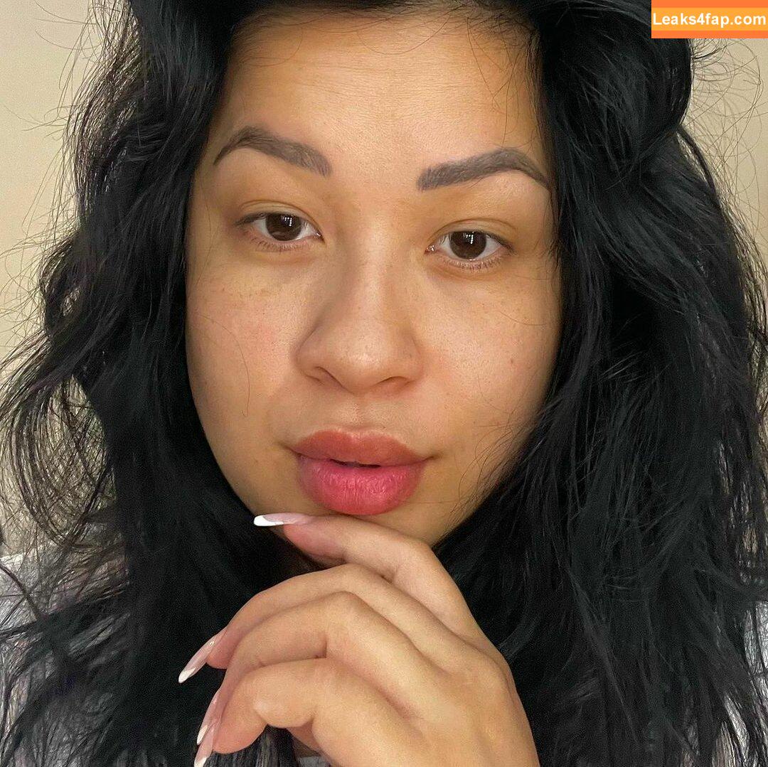 lizzywurst / luvlyzzy leaked photo photo #0021