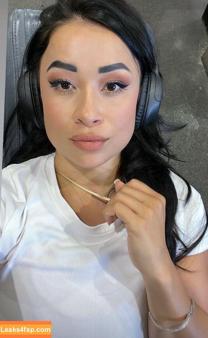 lizzywurst / luvlyzzy leaked photo photo #0822