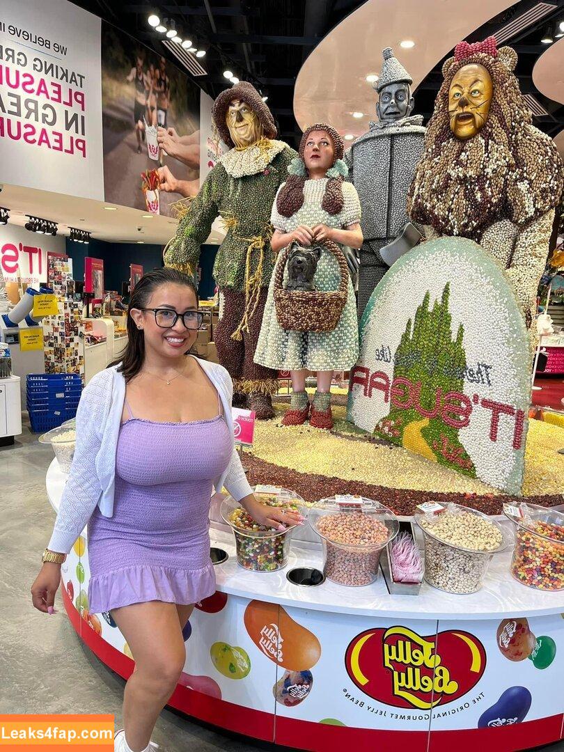 lizzywurst / luvlyzzy leaked photo photo #0911