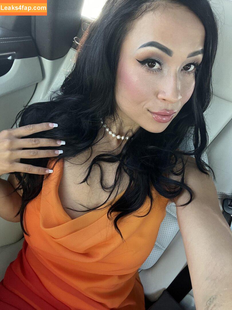 lizzywurst / luvlyzzy leaked photo photo #0921