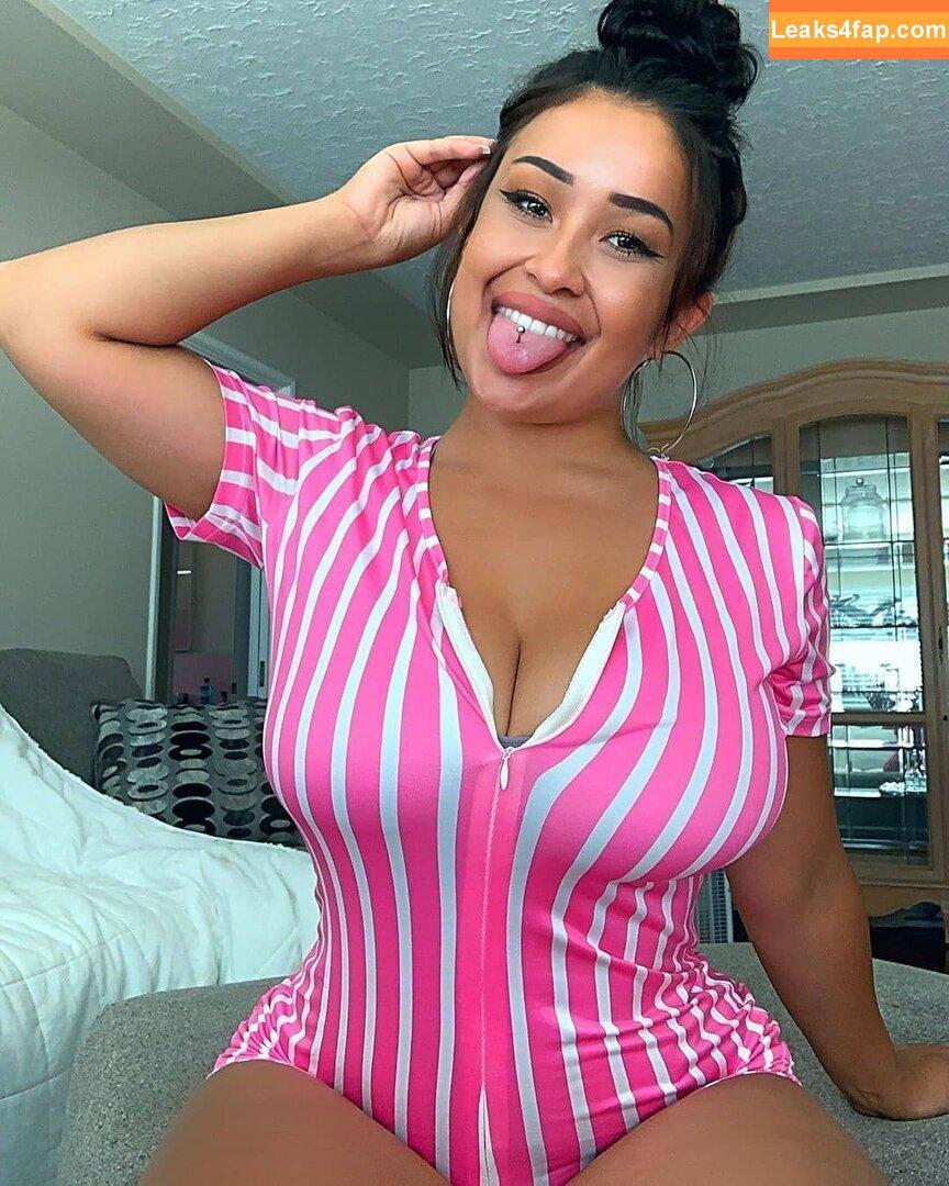 lizzywurst / luvlyzzy leaked photo photo #1015