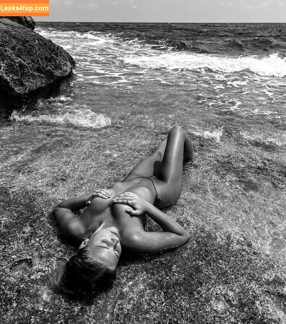 Lleona Bauer / leonalulu / lleonabauer слитое фото фото #0054