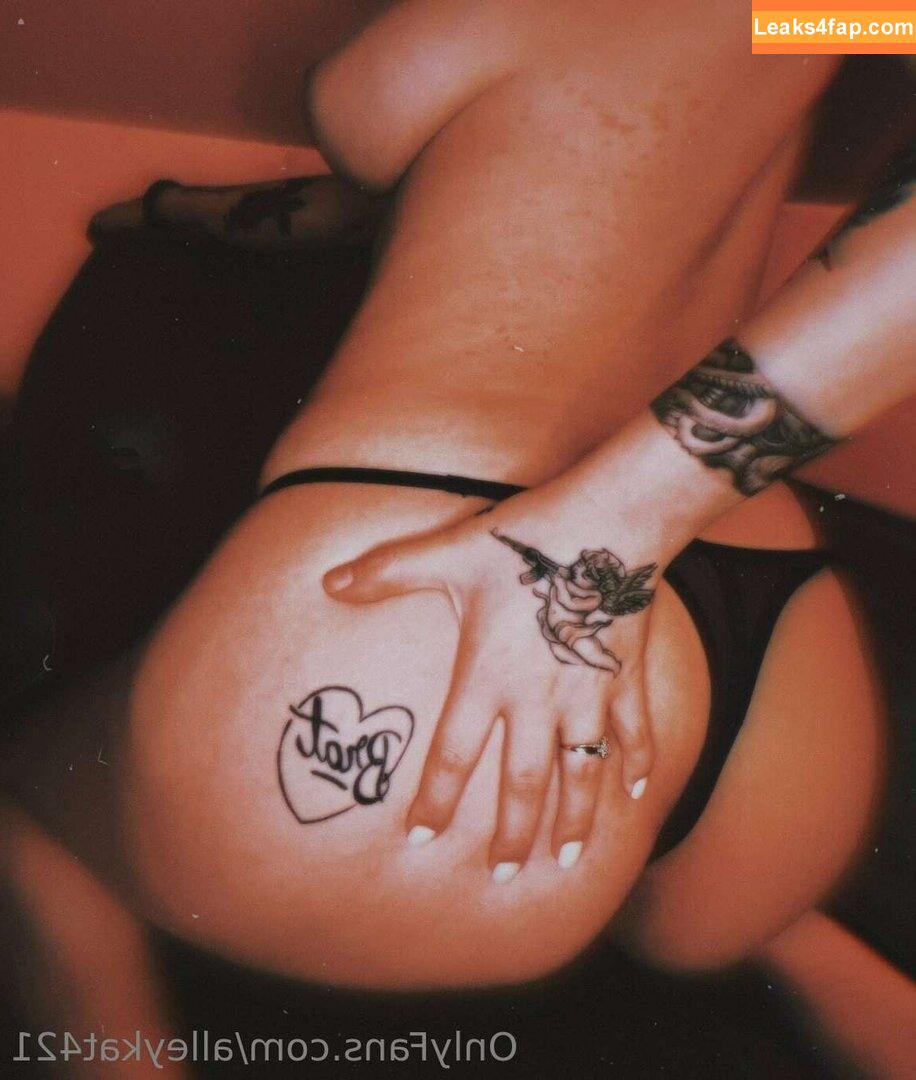 lleykt421 / alleykat421 leaked photo photo #0007