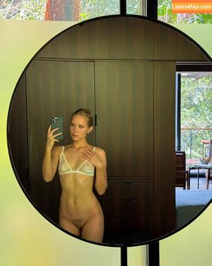 LNL's Social Media Influencer AI Fakes Mega photo #0393