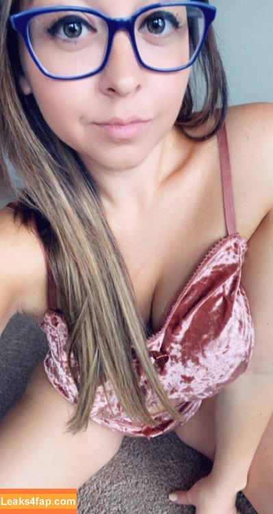 LoadsofLayla / loadsoflaila leaked photo photo #0243