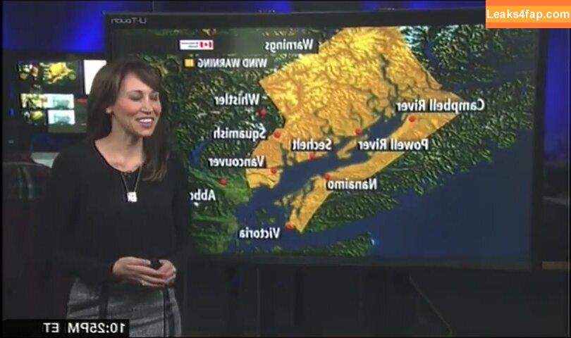 Local TV Presenters / Weather Girls / thelauraschweizer leaked photo photo #0151