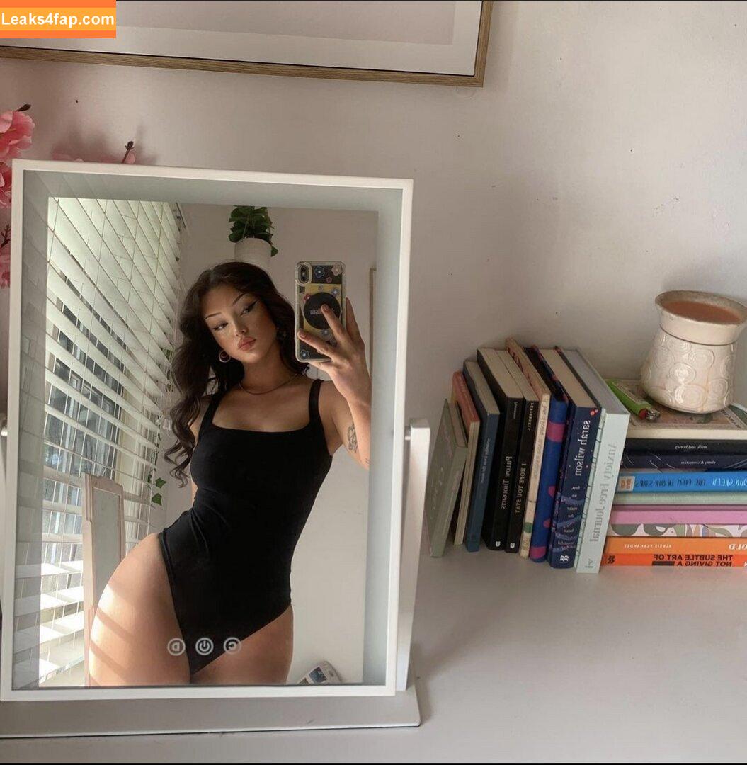 localmiloconsumer /  слитое фото фото #0001