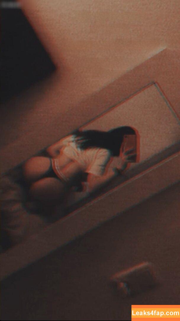 loco_jenny / loco_jennii leaked photo photo #0014