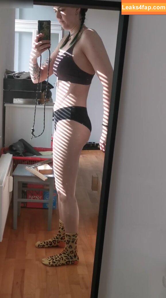 locolea / Loco_Lea leaked photo photo #0067