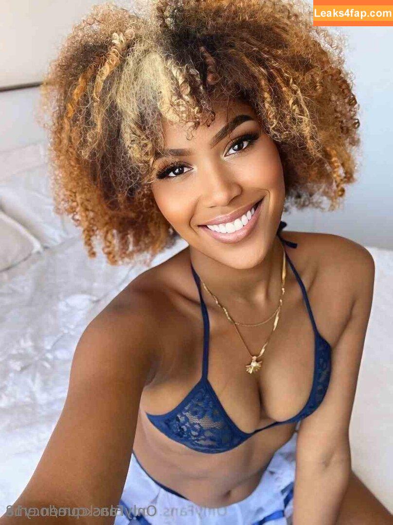 locy18 / lucy_lust18 leaked photo photo #0001