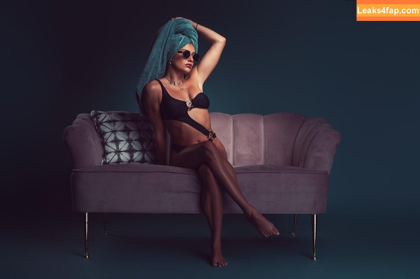 Logan Vaughan / logan.grace16 leaked photo photo #0079