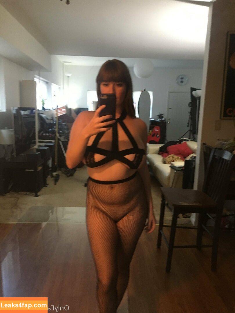 loisplz / lomeinnoodles19 leaked photo photo #0071