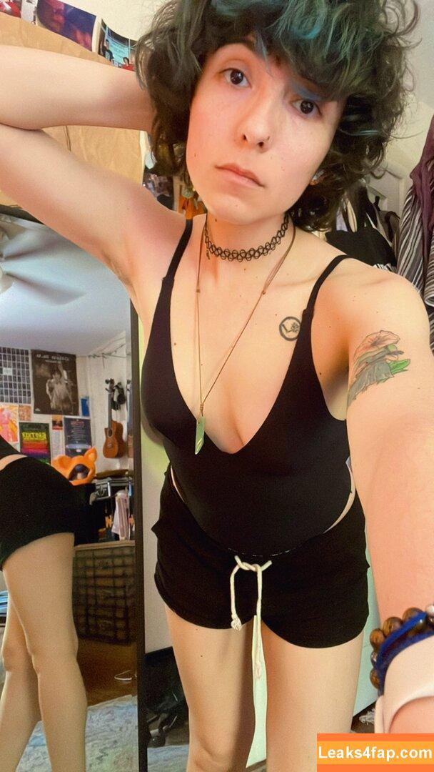 Lokeigh / https: leaked photo photo #0016