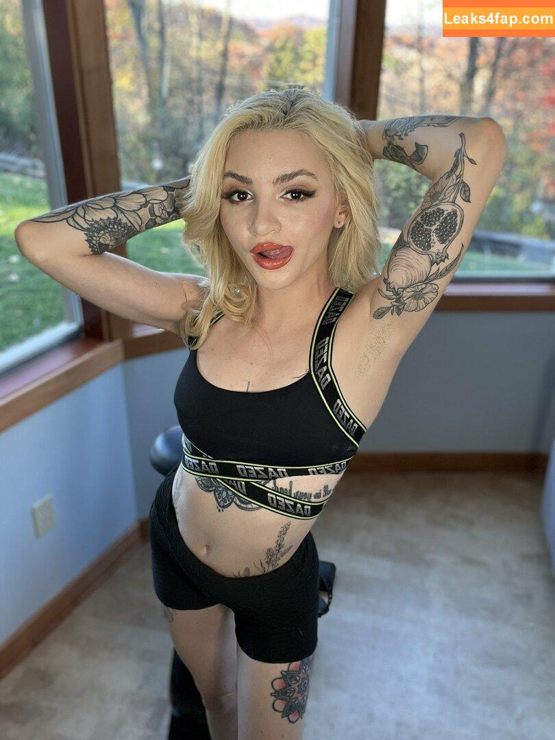 Lola Fae / dominalolafae / lolafae / lolafaexxx leaked photo photo #0066