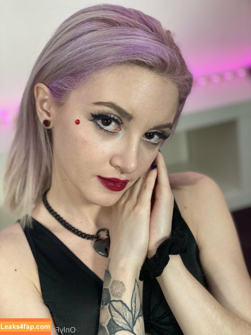 Lola Fae / dominalolafae / lolafae / lolafaexxx leaked photo photo #0219