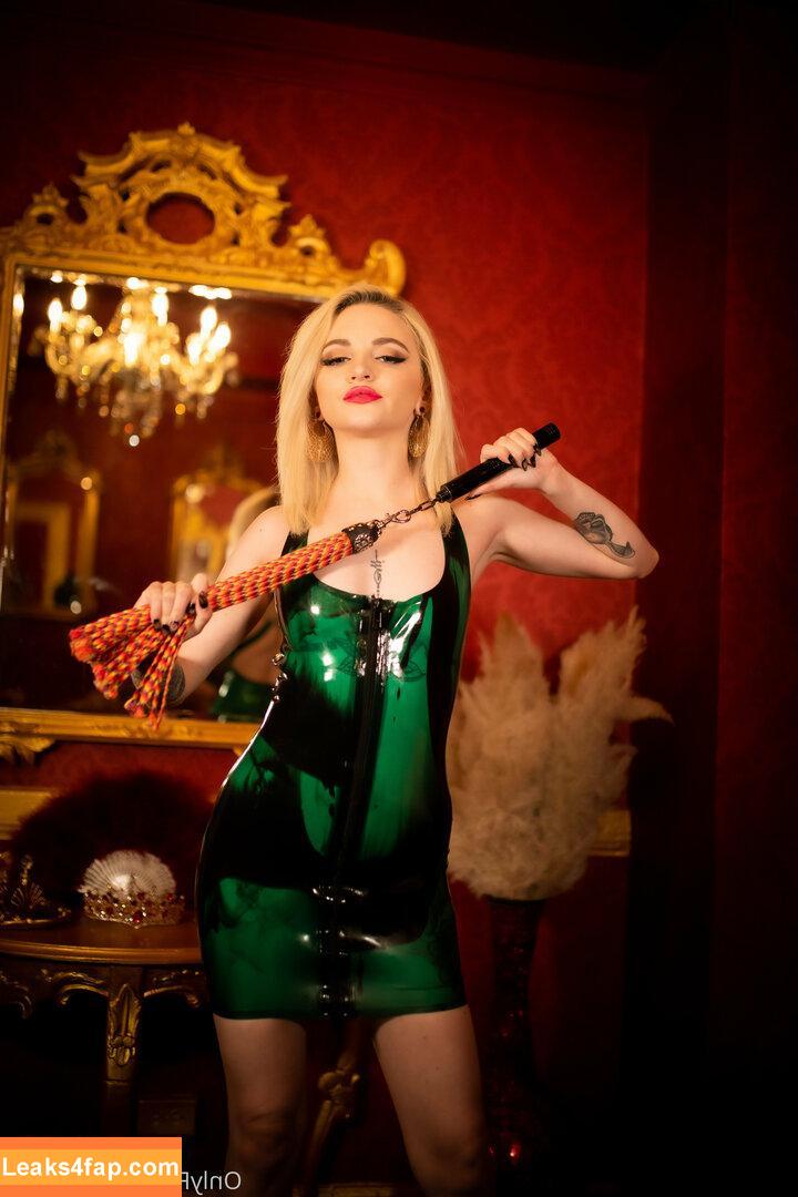 Lola Fae / dominalolafae / lolafaexxx leaked photo photo #0947