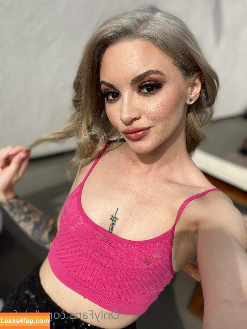 Lola Fae / dominalolafae / lolafaexxx leaked photo photo #1081