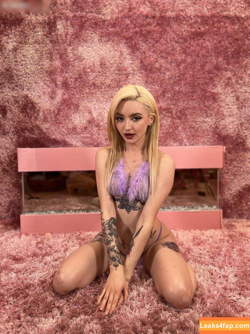 Lola Fae / dominalolafae / lolafaexxx leaked photo photo #1485