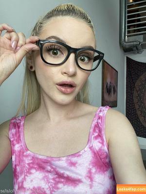 Lola Fae photo #1011