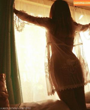 lola.rose.x photo #0024