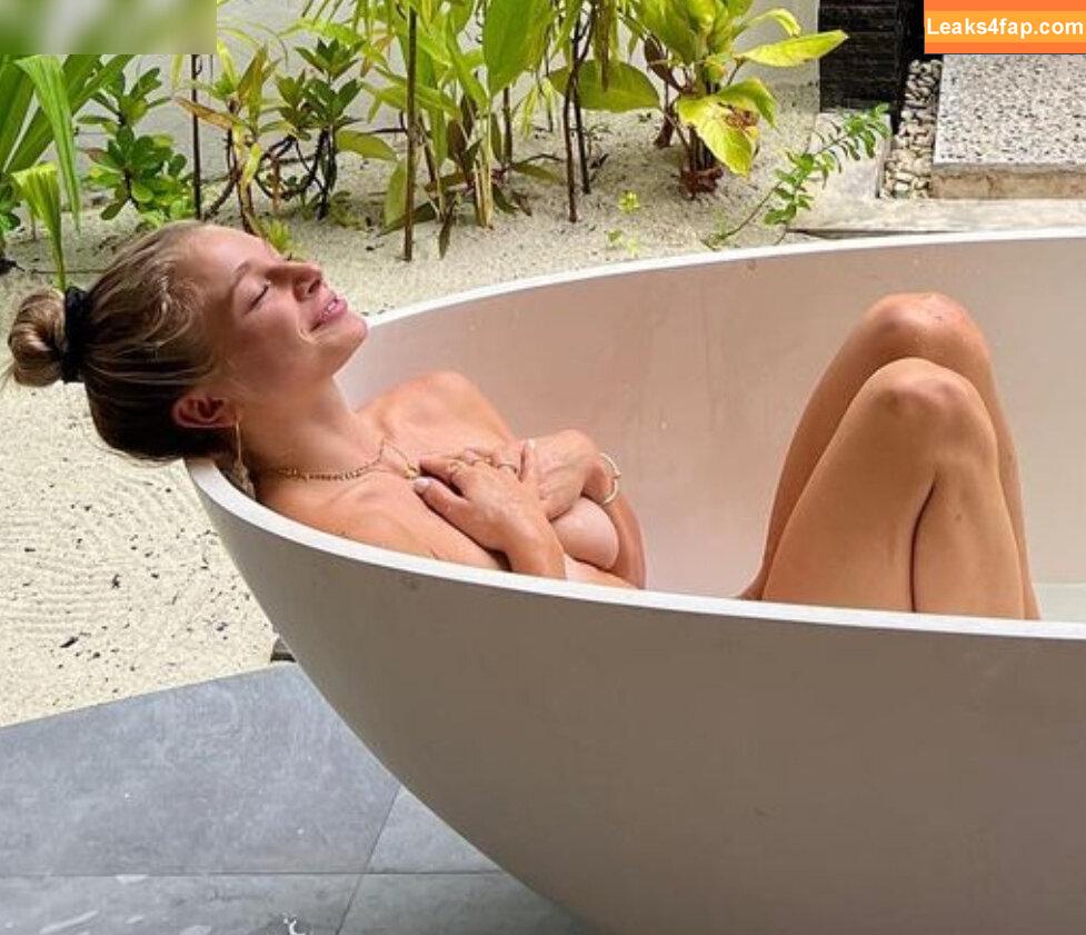 Lola Weippert / lolaweippert leaked photo photo #0080