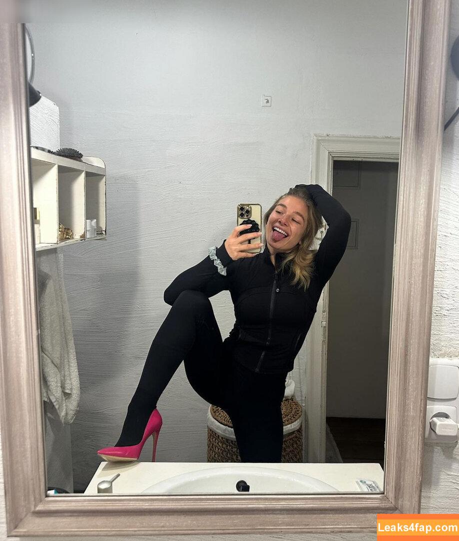 Lola Weippert / lolaweippert leaked photo photo #0543