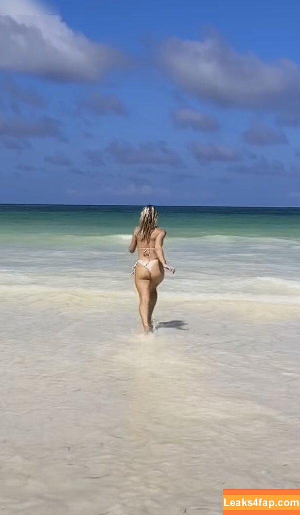 Lola Weippert / lolaweippert слитое фото фото #0653
