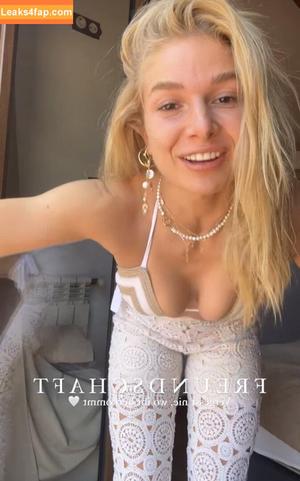 Lola Weippert photo #0096