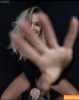 Lola Weippert photo #0506